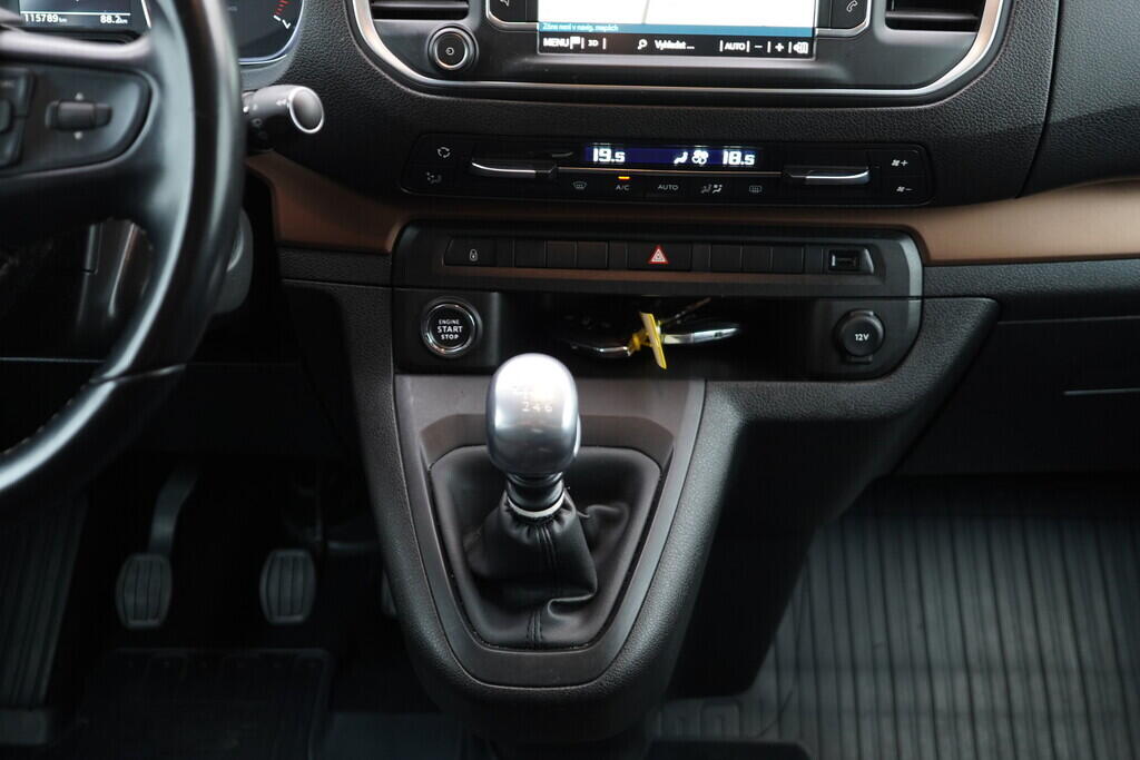 OV190V09293_32.webp_PROACE  2.0  110 kW manuál