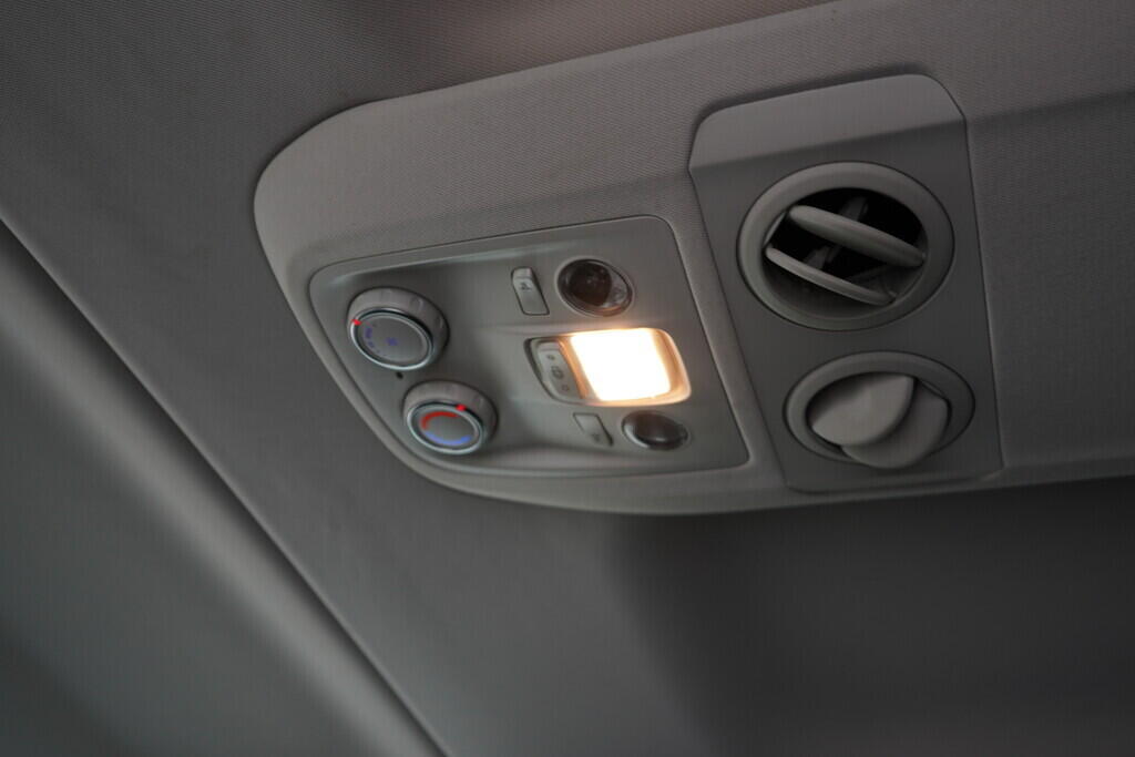 OV190V09293_34.webp_PROACE  2.0  110 kW manuál