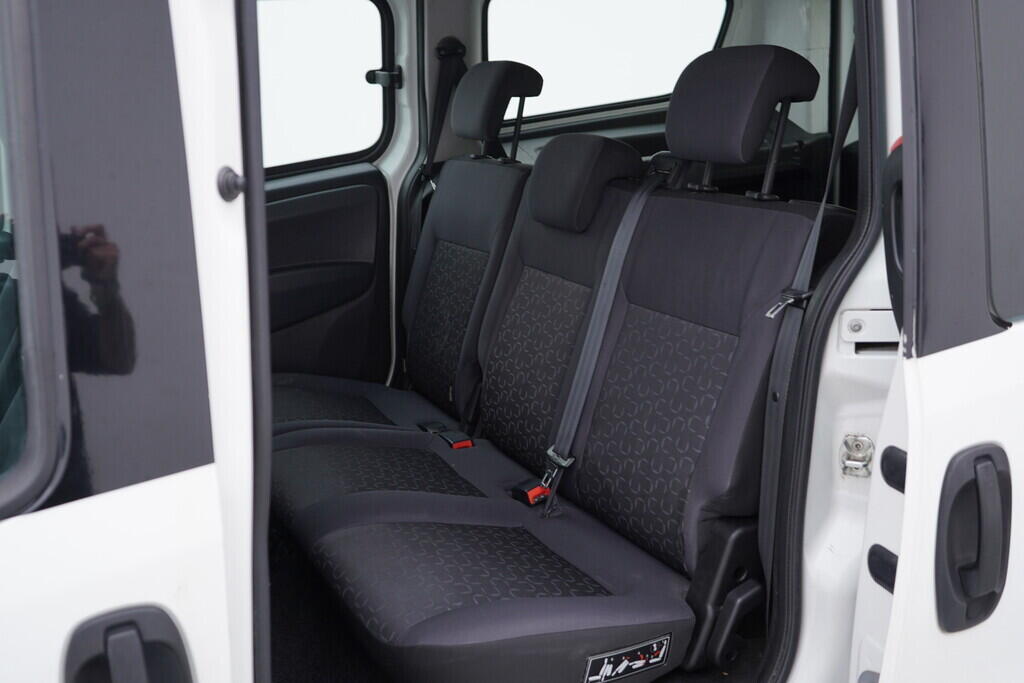 OV190V09294_30.webp_DOBLÓ Maxi 1.6  77 kW manuál