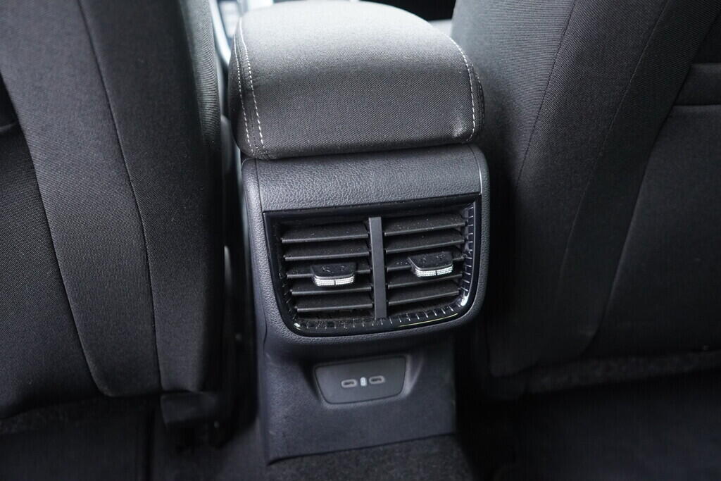 OV190V09296_35.webp_FABIA Top Selection 1.0 TSI 70 kW manuál, DPH