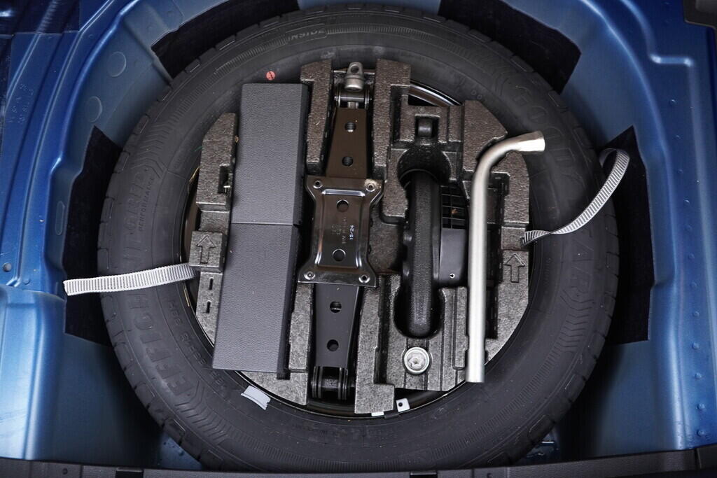 OV190V09296_38.webp_FABIA Top Selection 1.0 TSI 70 kW manuál, DPH