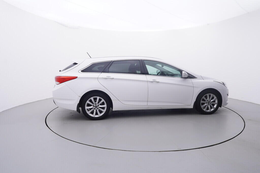 OV190V09298_15.webp_I40  1.7 Crdi 100 kW manuál