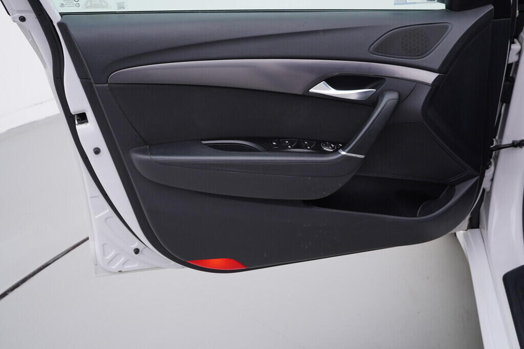 OV190V09298_19.webp_I40  1.7 Crdi 100 kW manuál