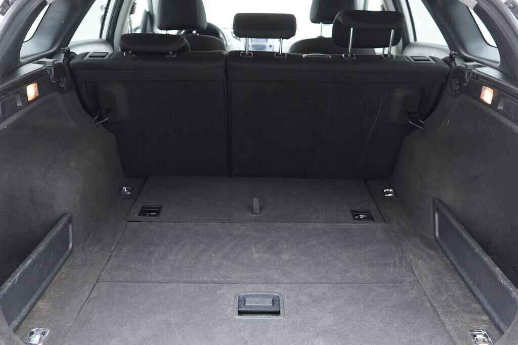 OV190V09298_34.webp_I40  1.7 Crdi 100 kW manuál