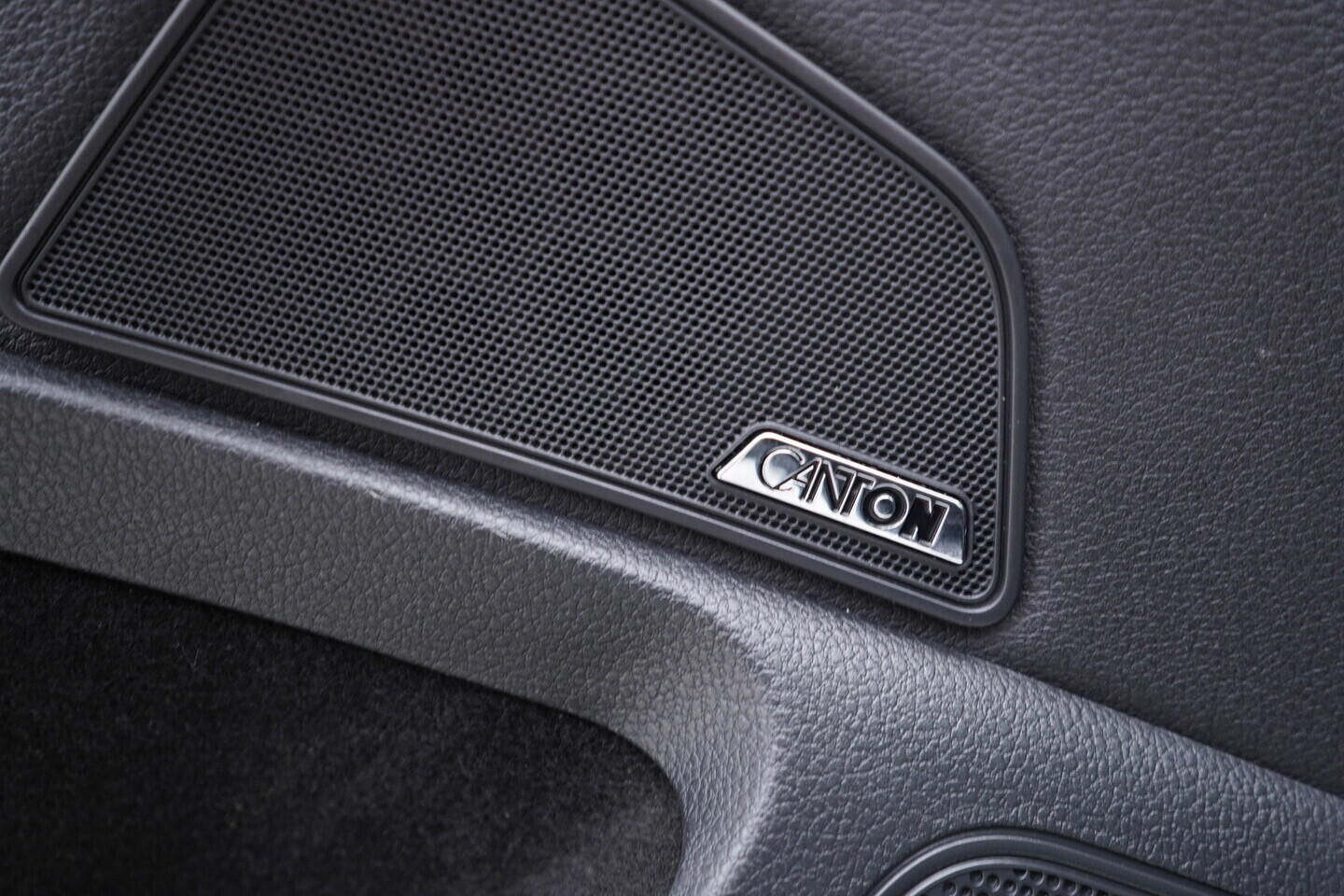 OV190V09306_21.webp_SUPERB Style 2.0 TDI 140 kW automat, DPH