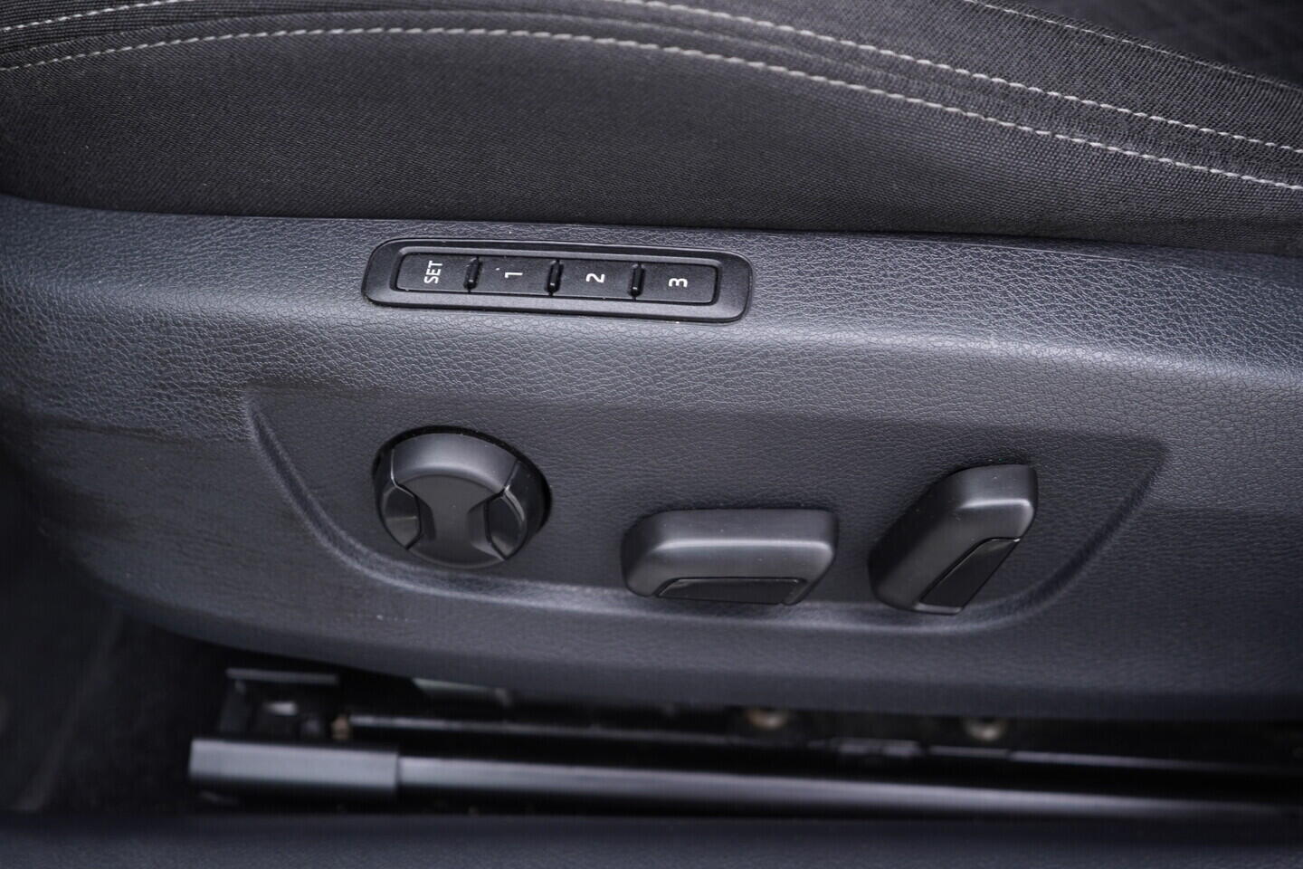 OV190V09306_22.webp_SUPERB Style 2.0 TDI 140 kW automat, DPH