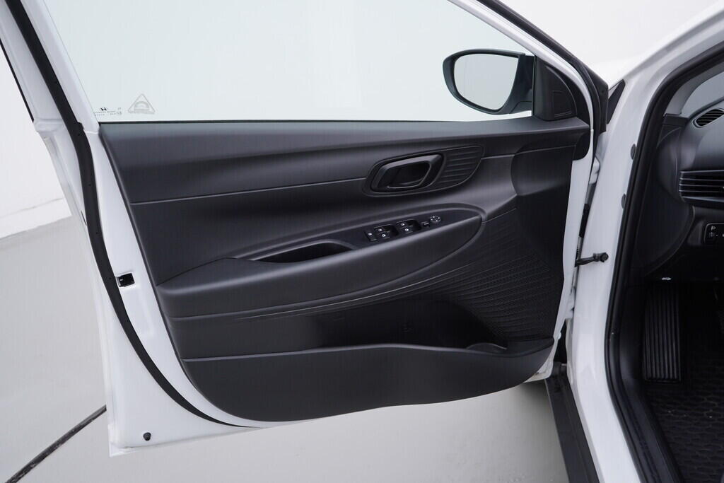 OV190V09307_19.webp_BAYON Smart 1.2 GDi 58 kW manuál, DPH