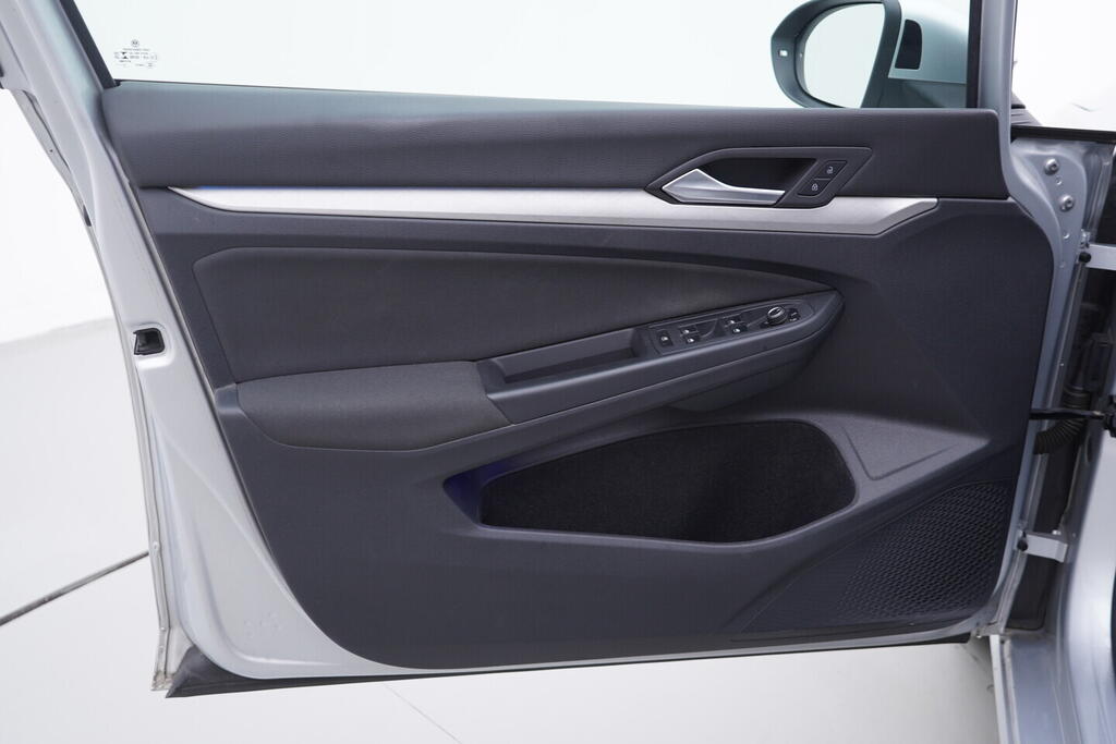 OV190V09309_19.webp_GOLF VARIANT Life 1.0 TSI 81 kW automat, DPH