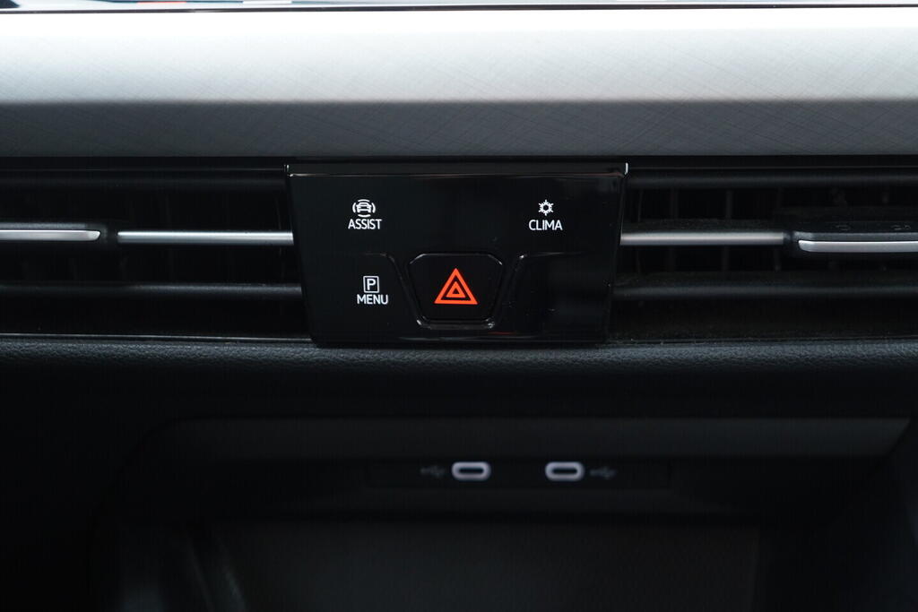 OV190V09309_32.webp_GOLF VARIANT Life 1.0 TSI 81 kW automat, DPH