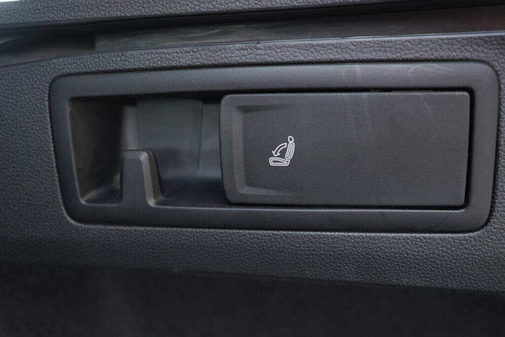 OV190V09309_38.webp_GOLF VARIANT Life 1.0 TSI 81 kW automat, DPH