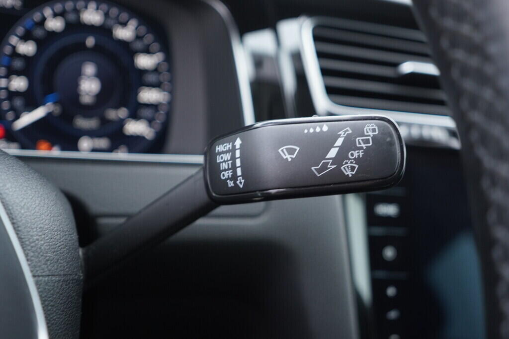 OV190V09310_25.webp_GOLF Highline 2.0 TDI 110 kW automat