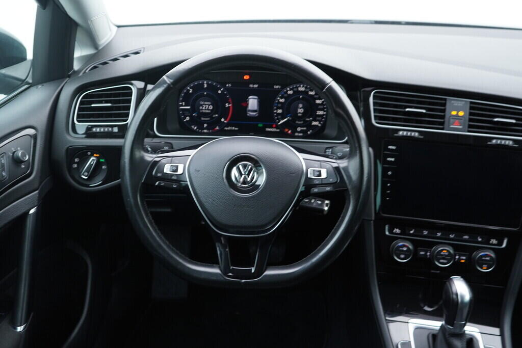 OV190V09310_27.webp_GOLF Highline 2.0 TDI 110 kW automat