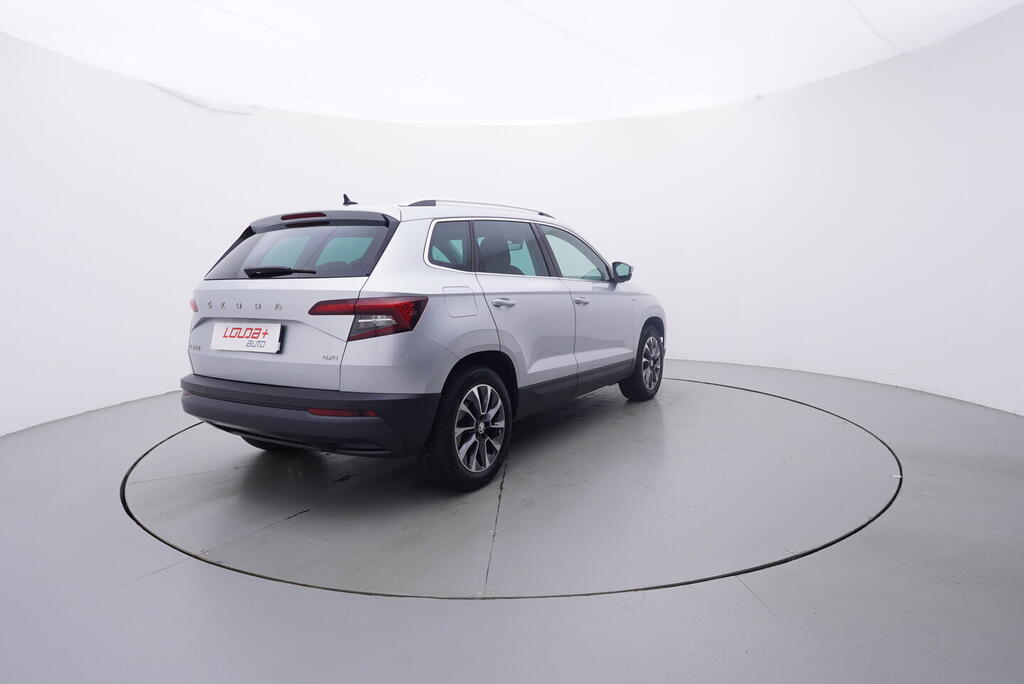 OV190V09313_14.webp_KAROQ Drive 2.0 TDI 110 kW automat