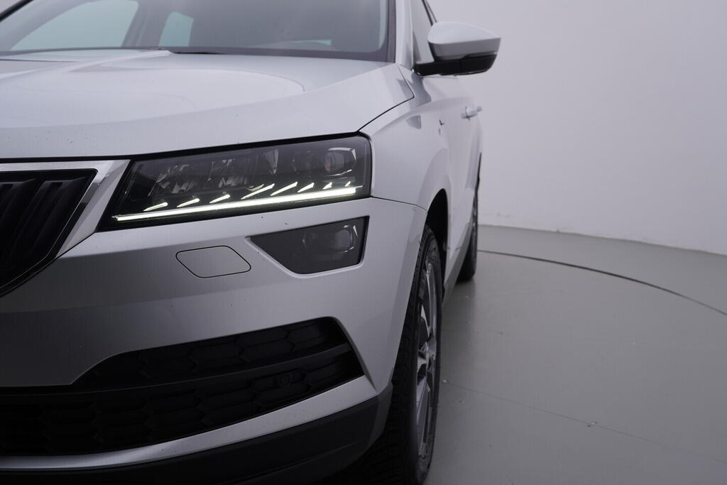 OV190V09313_42.webp_KAROQ Drive 2.0 TDI 110 kW automat