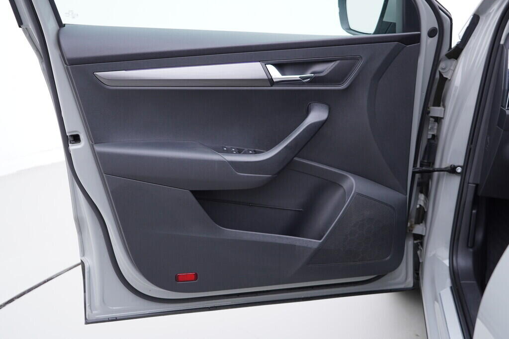 OV190V09314_19.webp_KAROQ Style 1.5 TSI 110 kW automat, DPH