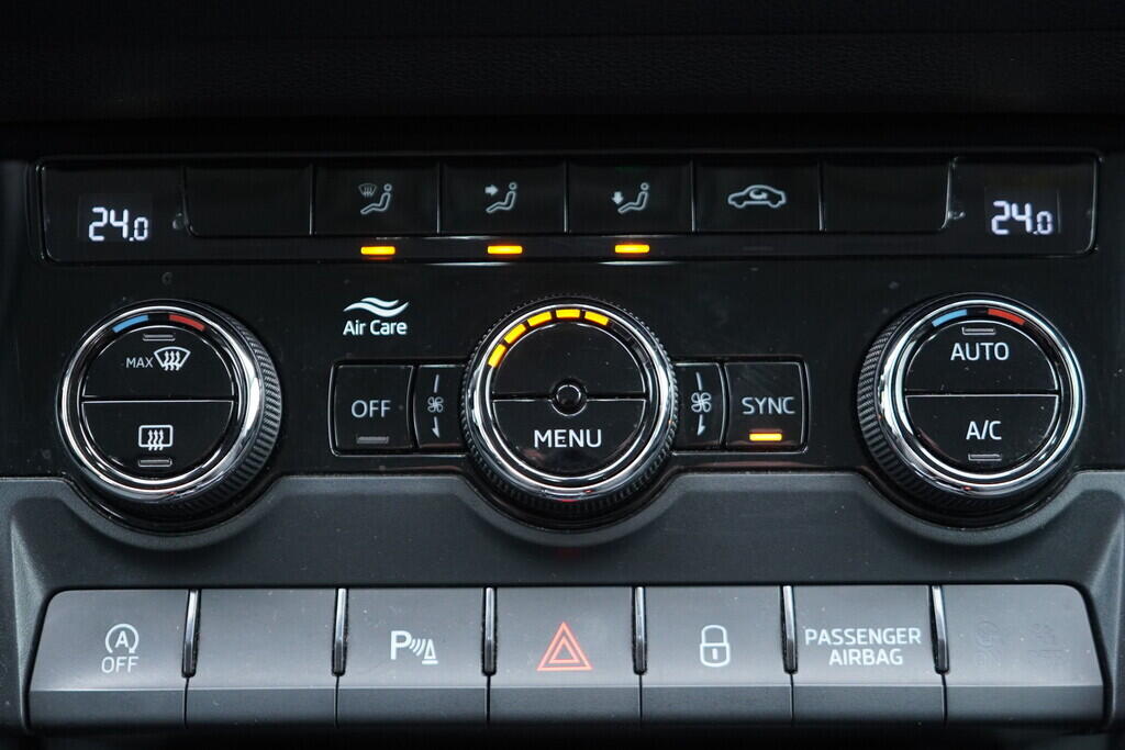 OV190V09314_32.webp_KAROQ Style 1.5 TSI 110 kW automat, DPH