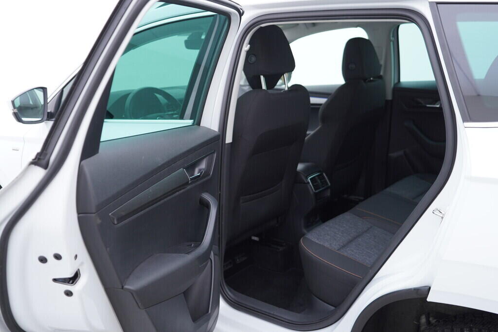 OV190V09318_34.webp_KAROQ Style 1.5 TSI 110 kW automat, DPH