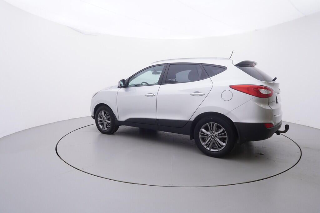 OV190V09319_12.webp_IX35  2.0 Crdi 100 kW manuál