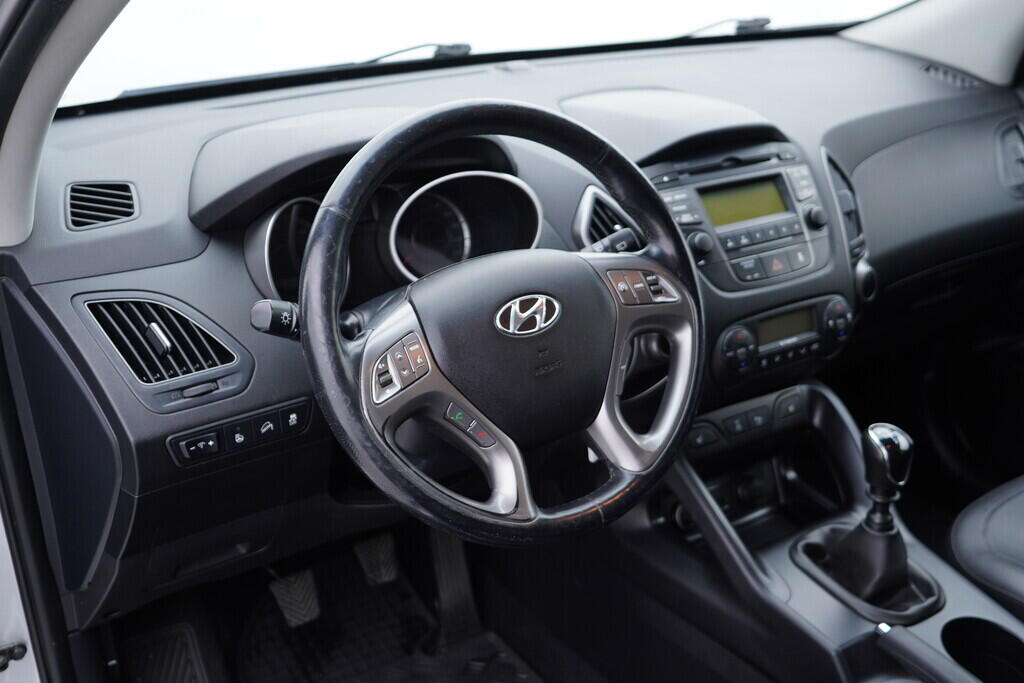 OV190V09319_21.webp_IX35  2.0 Crdi 100 kW manuál