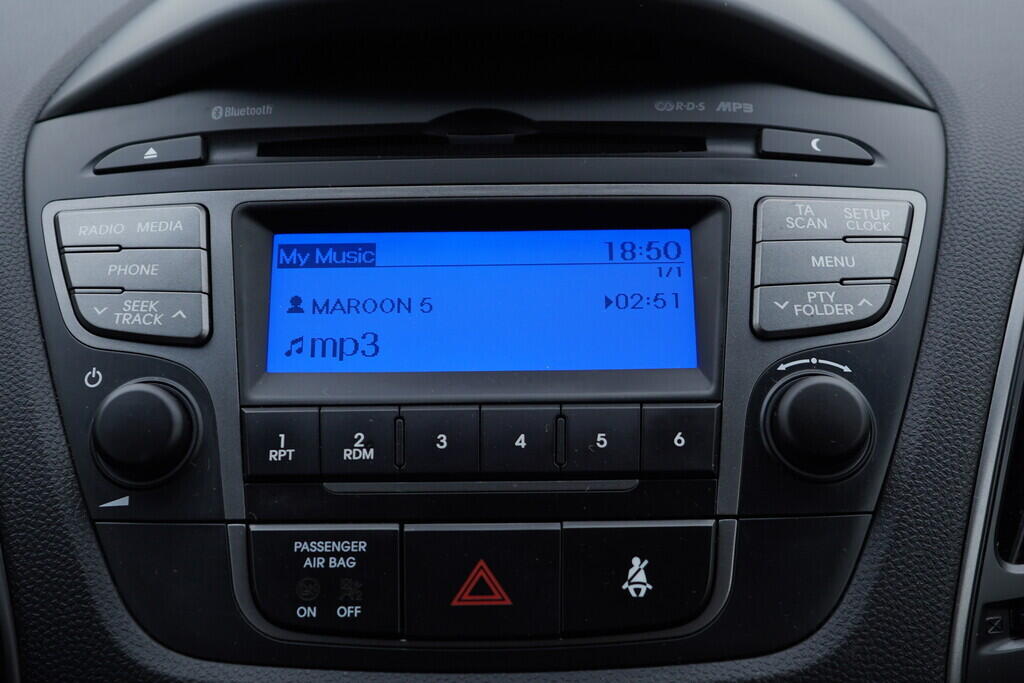 OV190V09319_27.webp_IX35  2.0 Crdi 100 kW manuál