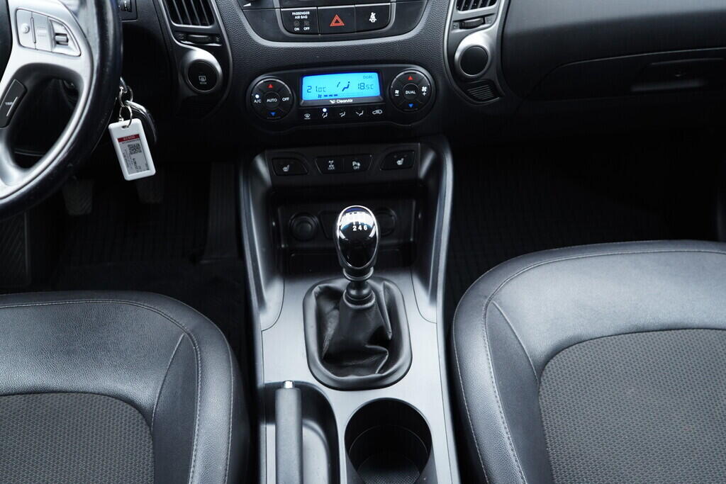 OV190V09319_30.webp_IX35  2.0 Crdi 100 kW manuál