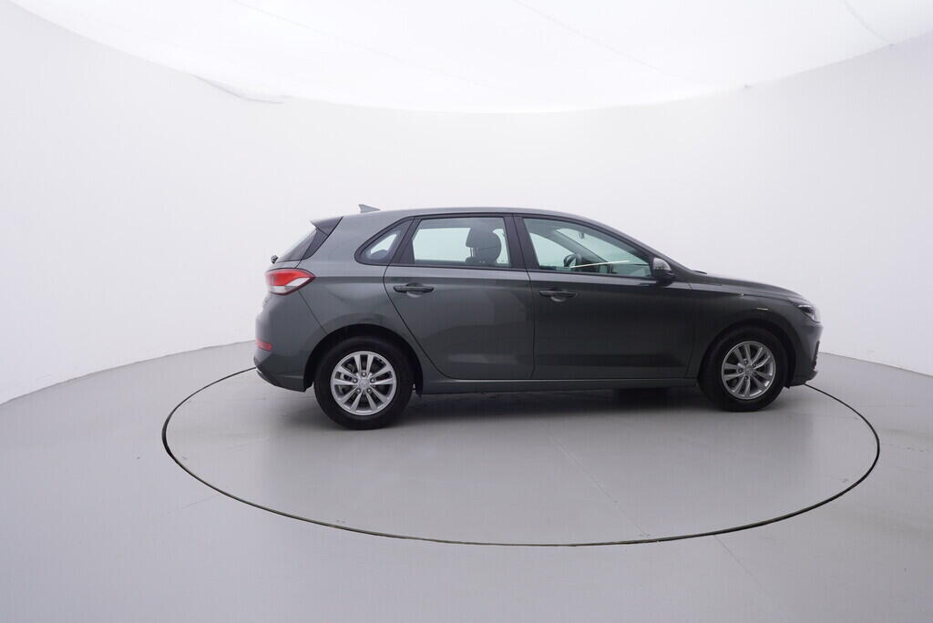 OV190V09320_15.webp_OSTATNÍ Comfort 1.0 T-GDi 88 kW manuál, DPH