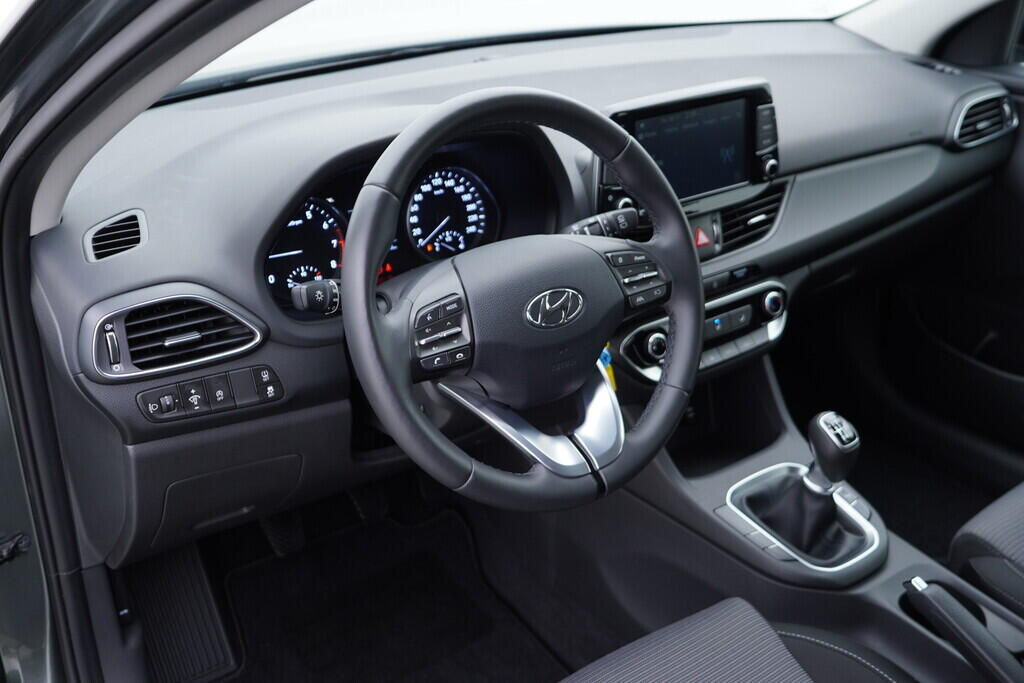 OV190V09320_21.webp_OSTATNÍ Comfort 1.0 T-GDi 88 kW manuál, DPH