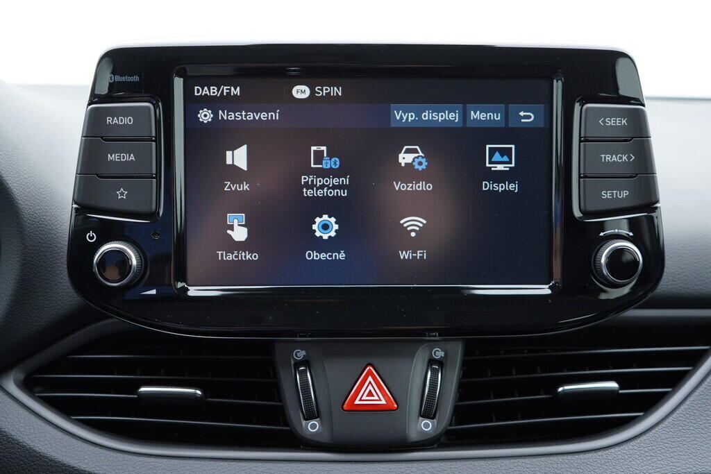 OV190V09320_31.webp_OSTATNÍ Comfort 1.0 T-GDi 88 kW manuál, DPH