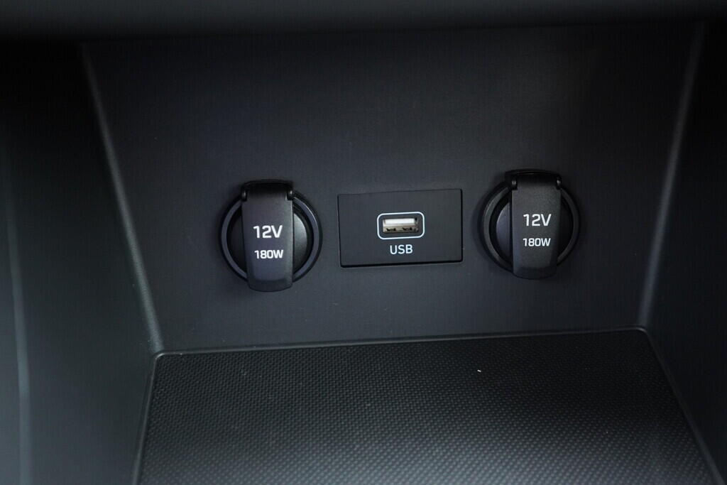 OV190V09320_35.webp_OSTATNÍ Comfort 1.0 T-GDi 88 kW manuál, DPH