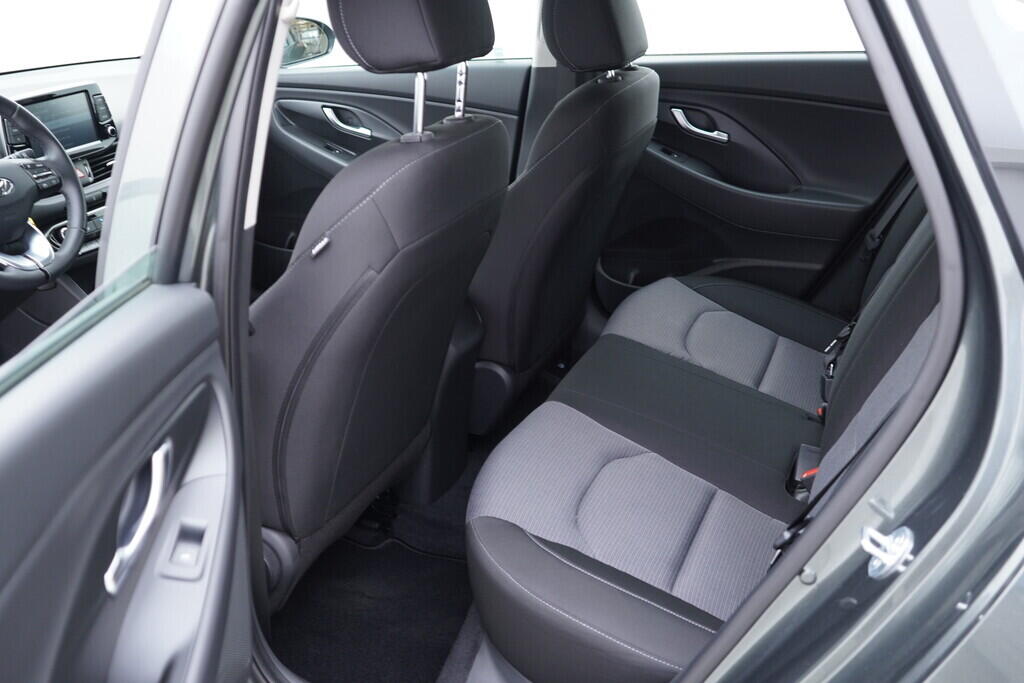 OV190V09320_37.webp_OSTATNÍ Comfort 1.0 T-GDi 88 kW manuál, DPH