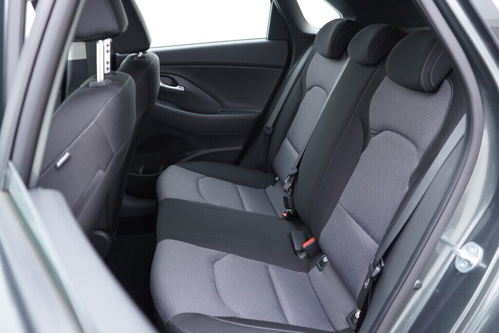 OV190V09320_38.webp_OSTATNÍ Comfort 1.0 T-GDi 88 kW manuál, DPH