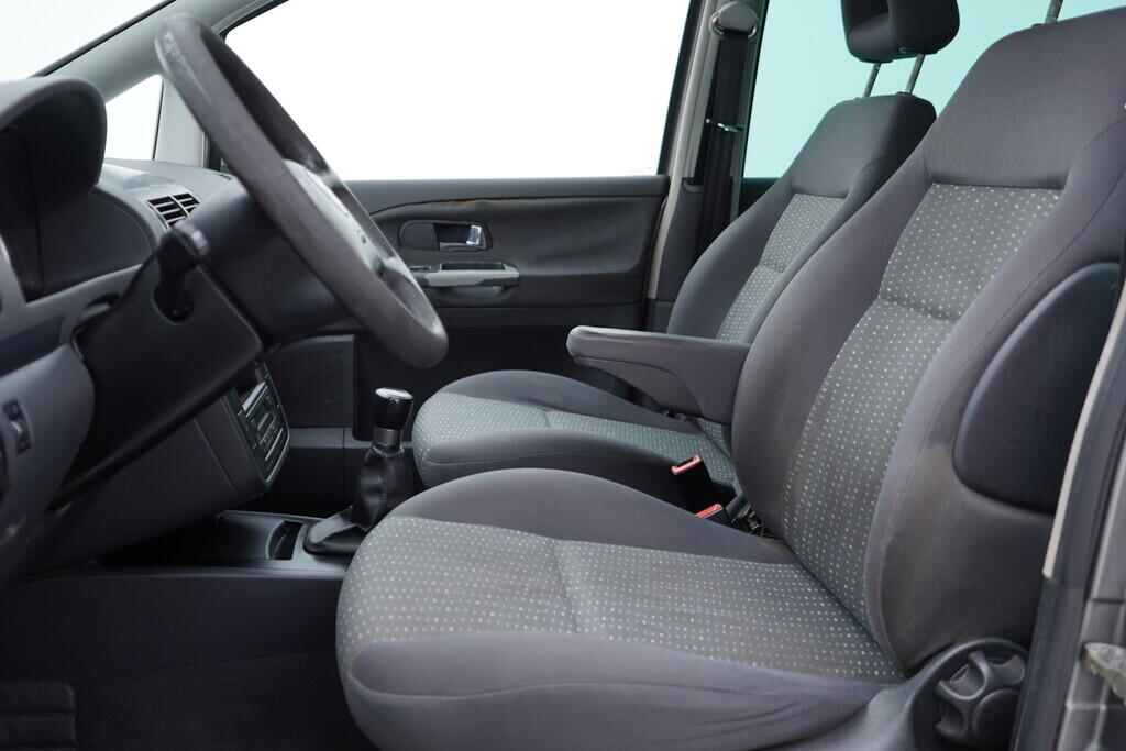 OV190V09321_22.webp_ALHAMBRA  1.9 TDI 85 kW manuál