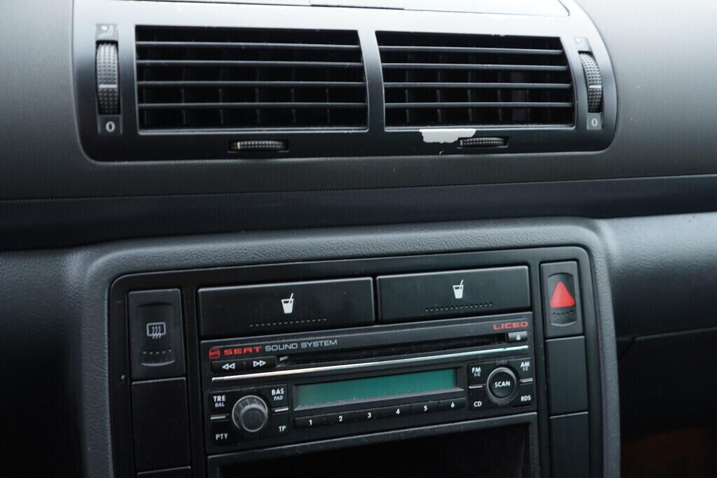 OV190V09321_27.webp_ALHAMBRA  1.9 TDI 85 kW manuál