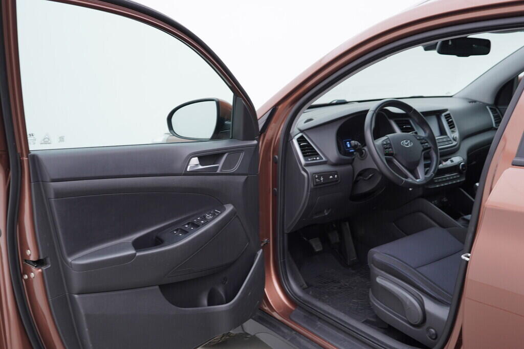 OV190V09322_18.webp_TUCSON Smart  1.7 CRDi 85 kW manuál