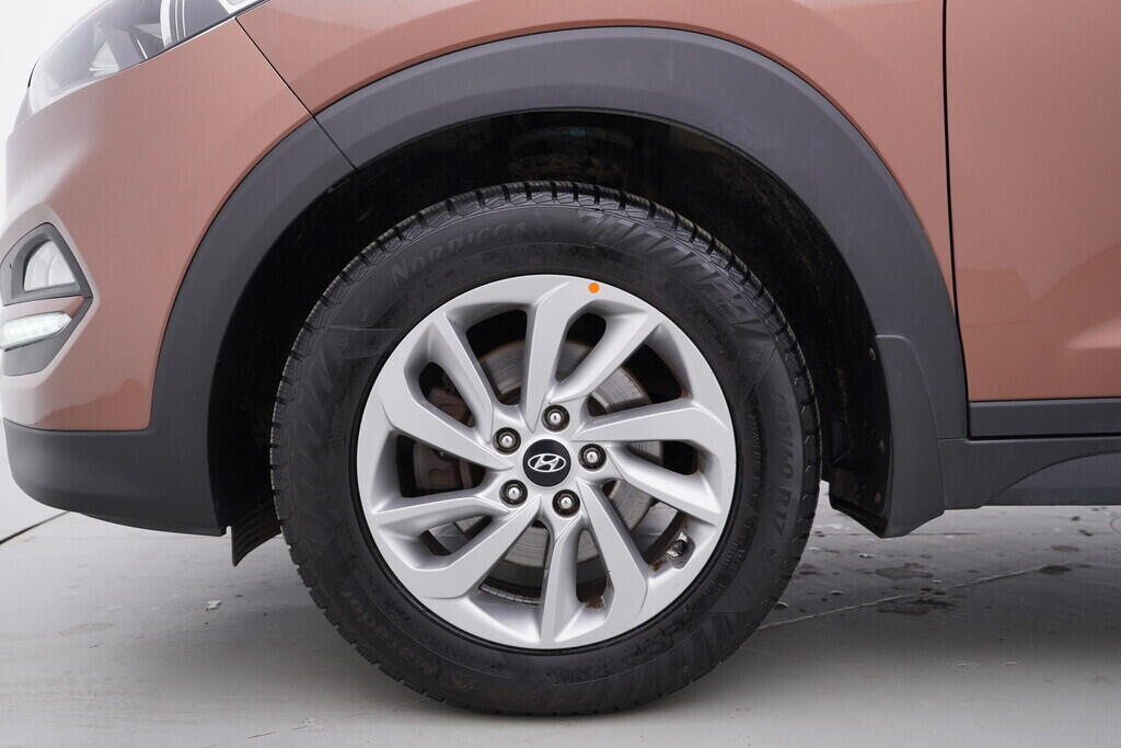 OV190V09322_38.webp_TUCSON Smart  1.7 CRDi 85 kW manuál