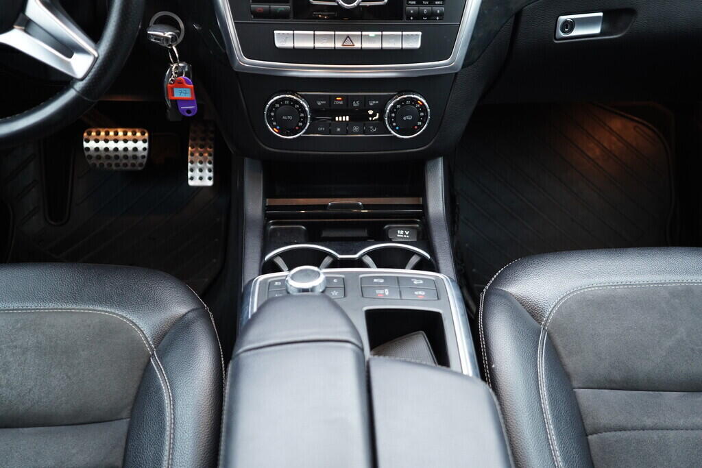 OV190V09326_37.webp_ML350  3.0  190 kW automat