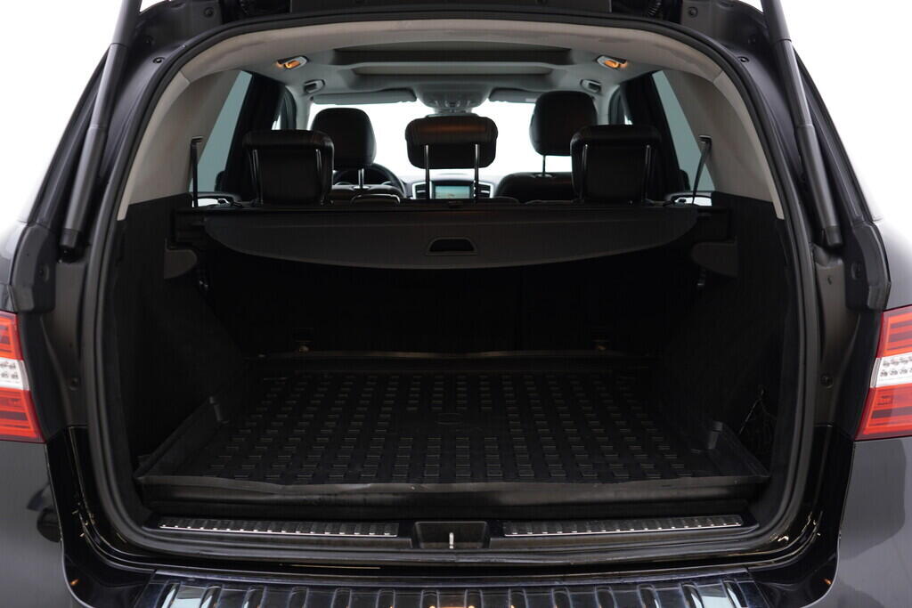 OV190V09326_42.webp_ML350  3.0  190 kW automat