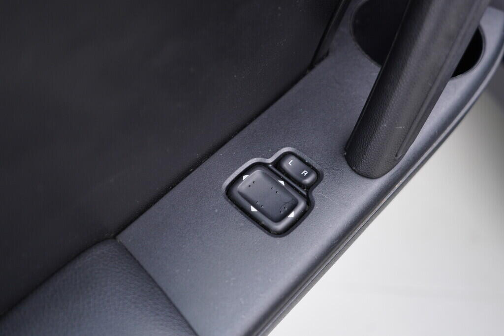 OV190V09327_20.webp_MX-5  1.8  93 kW manuál