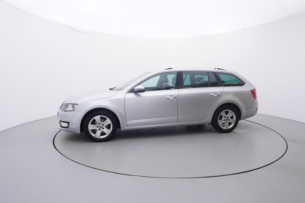OV190V09329_11.webp_OCTAVIA Style 1.6 TDI 77 kW automat