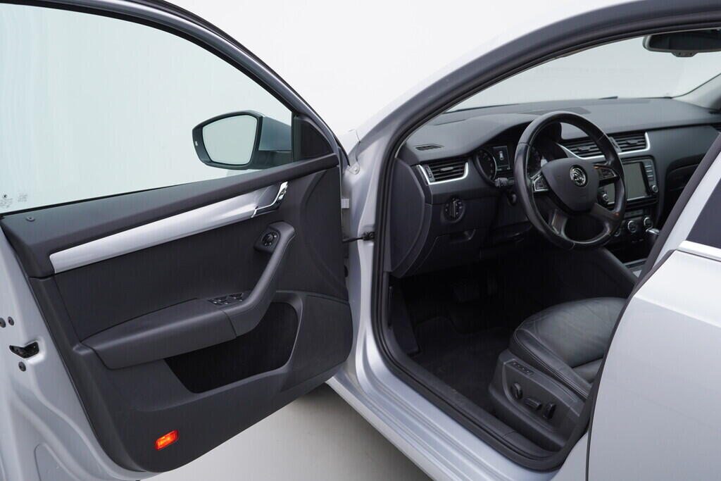 OV190V09329_18.webp_OCTAVIA Style 1.6 TDI 77 kW automat