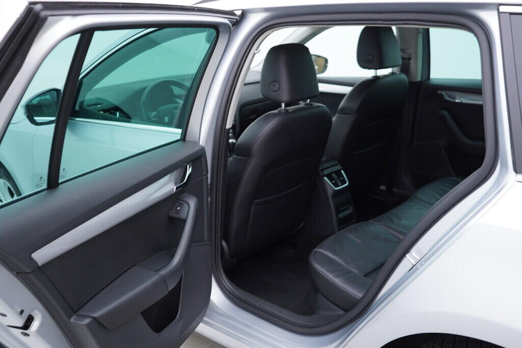 OV190V09329_36.webp_OCTAVIA Style 1.6 TDI 77 kW automat