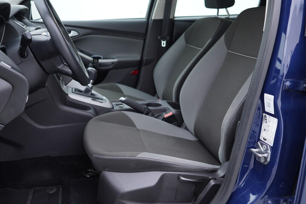 OV190V09331_22.webp_FOCUS Trend 1.6 Dutarorq 70 kW manuál