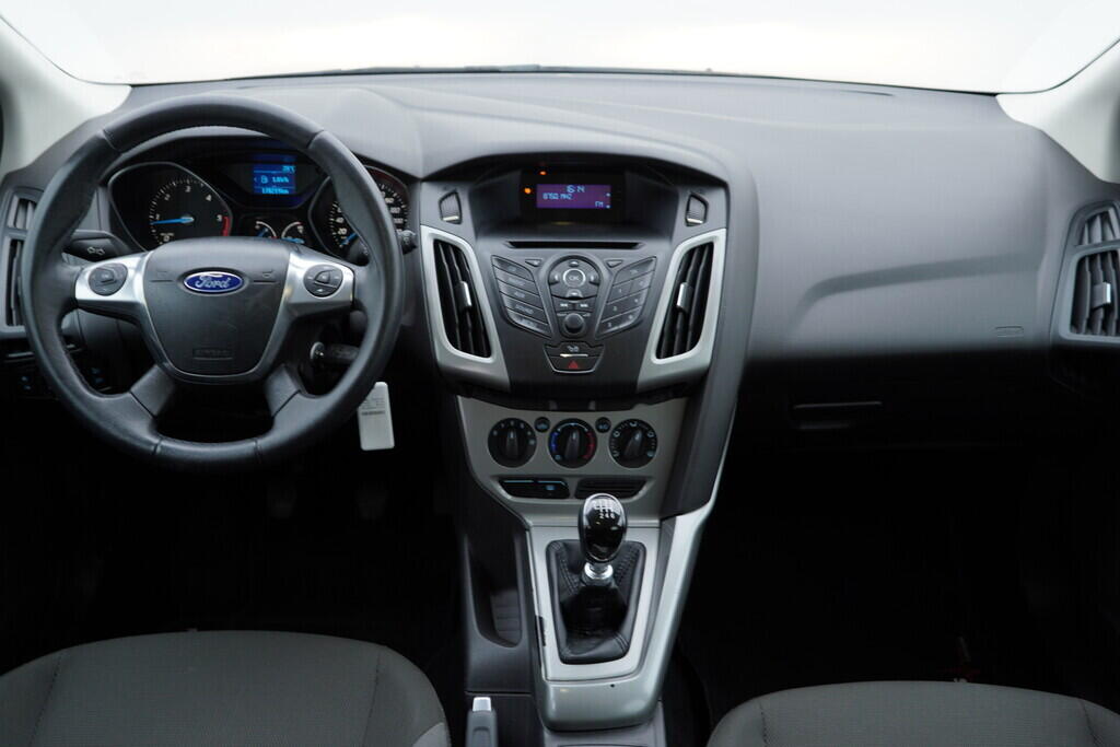 OV190V09331_25.webp_FOCUS Trend 1.6 Dutarorq 70 kW manuál