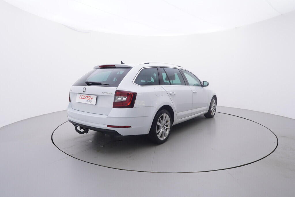 OV190V09332_14.webp_OCTAVIA Ambition Plus Dynamic 1.6 TDI 85 kW automat