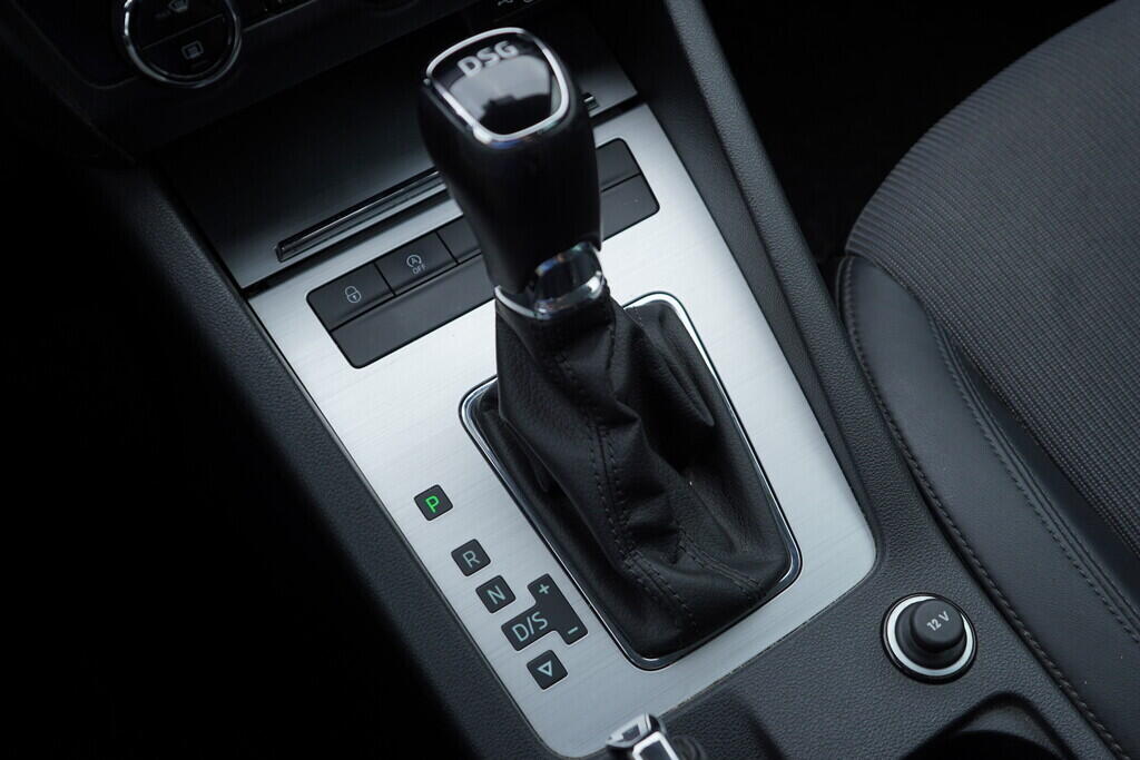 OV190V09332_39.webp_OCTAVIA Ambition Plus Dynamic 1.6 TDI 85 kW automat