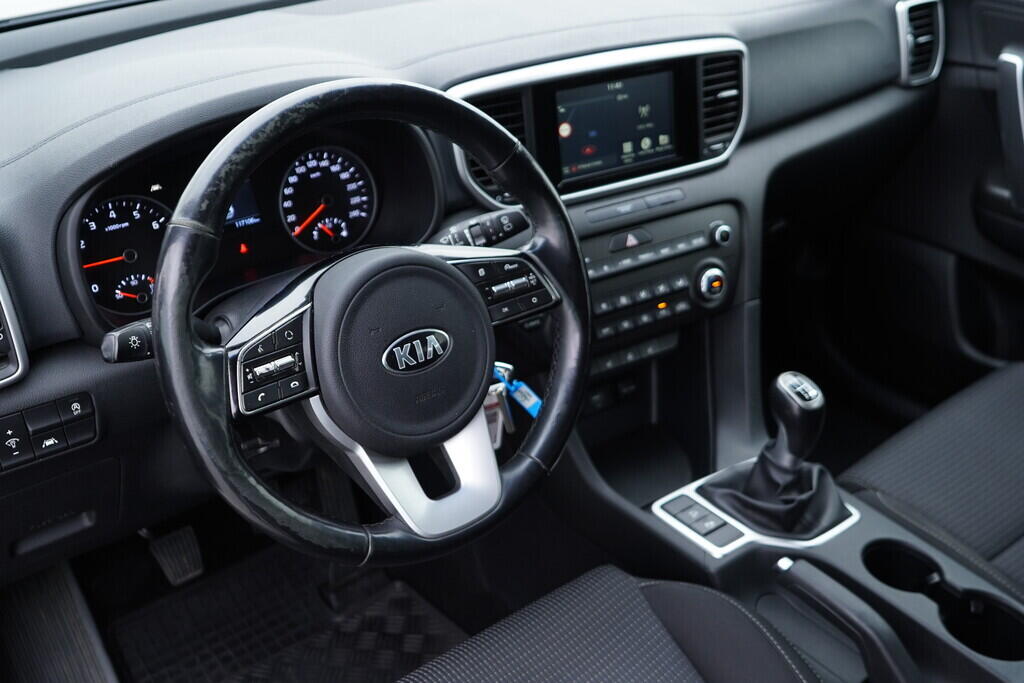 OV190V09334_21.webp_SPORTAGE Exclusive 1.6 GDi 97 kW manuál