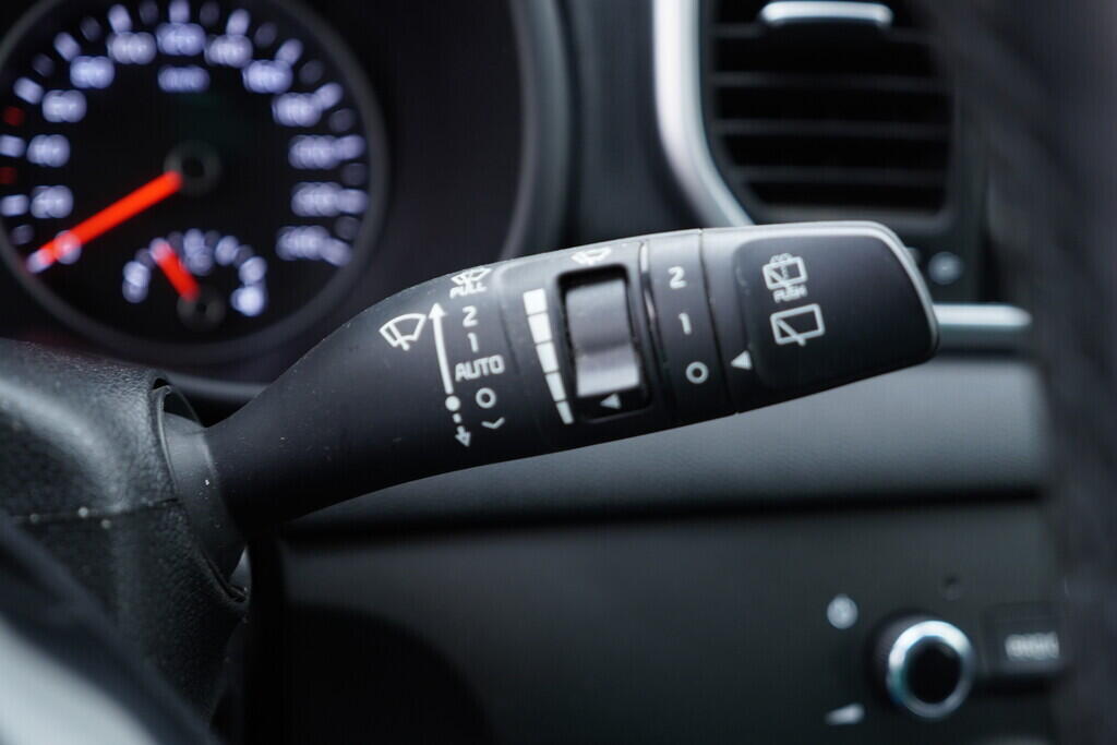 OV190V09334_24.webp_SPORTAGE Exclusive 1.6 GDi 97 kW manuál