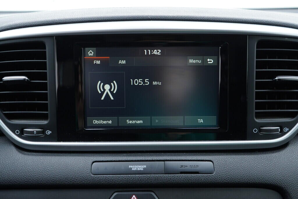 OV190V09334_31.webp_SPORTAGE Exclusive 1.6 GDi 97 kW manuál