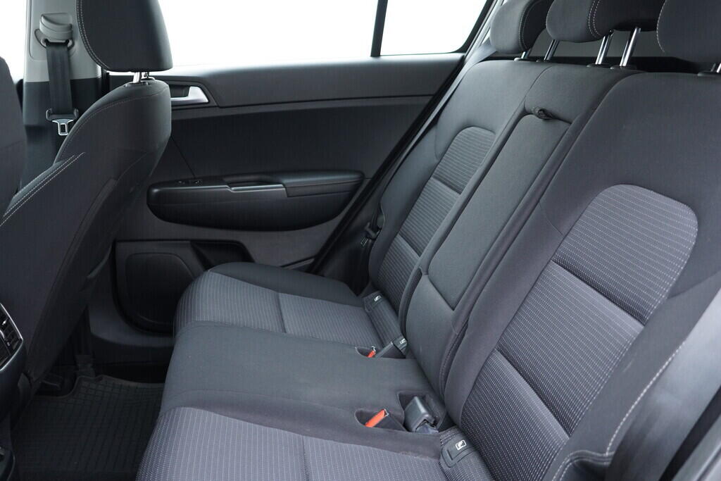 OV190V09334_37.webp_SPORTAGE Exclusive 1.6 GDi 97 kW manuál