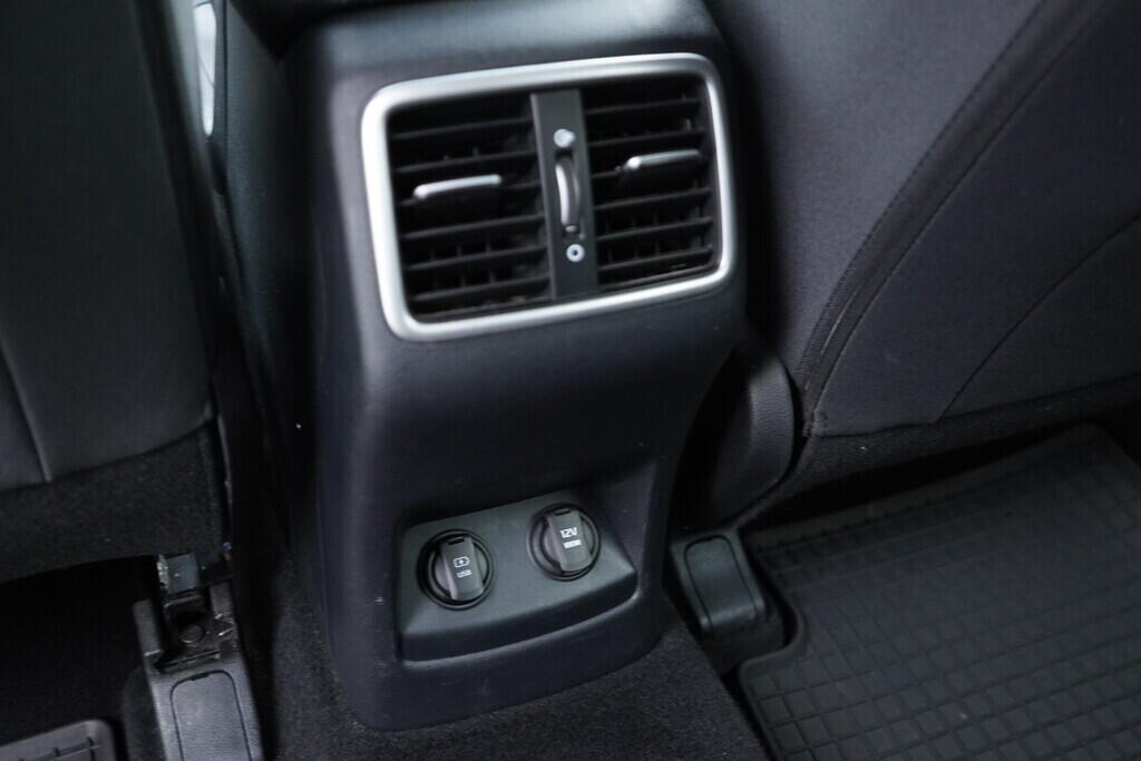 OV190V09334_38.webp_SPORTAGE Exclusive 1.6 GDi 97 kW manuál